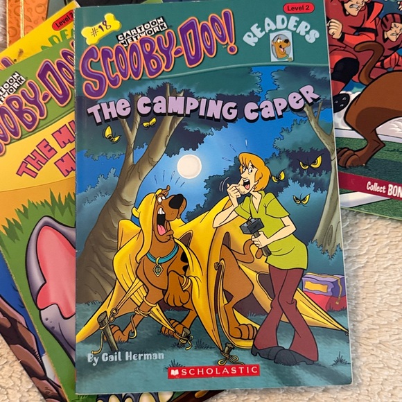 Scooby-Doo Book Collection - Picture 4 of 8